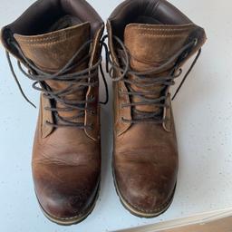 excellent condition, brown, distressed look size 7 mens boots.