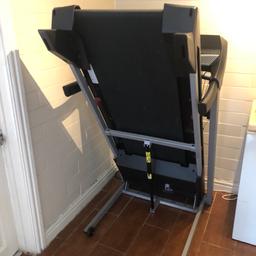 In very good condition 
Comes with lots of functions 
Has a tray for extra stuff
Also has incline 
Very solid n sturdy 
Make me sensible offers only