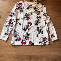 Lovely Disney Minnie Mouse pj set for sale

Size 10-12
Unwanted gift