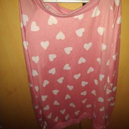 good condition long sleeves top 95 per cent polyester