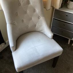 Grey suedette knocker back chair
Chrome knocker
Stud details
Button back
Great bedroom, dressing table, home office chair