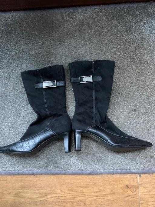 Buy & Sell West Midlands Wolverhampton - Photos for Marco Tozzi Ladies suede boots - Size 6