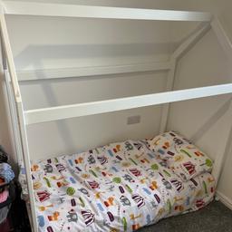 Brought this brand new a week ago it comes with everything bed frame , mattress, quilt and pillow. Selling due to wanting a bigger one. Will come dismantled with the instructions