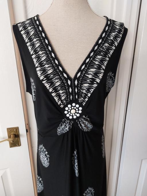 Buy & Sell Tividale Sandwell - Photos for Fab lady’s dress in size M Dress is brand new