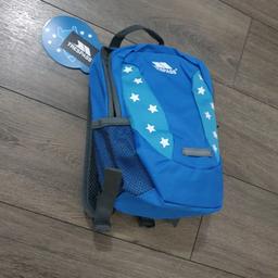 Toddler rucksack bag comes with safety rein which is ideal for all those rucksack adventures as it is small and has a zipped main compartment. It features a padded straps and a detachable safety rein, so you can keep a close eye on your little ones. Brand new collection south Croydon or can deliver local