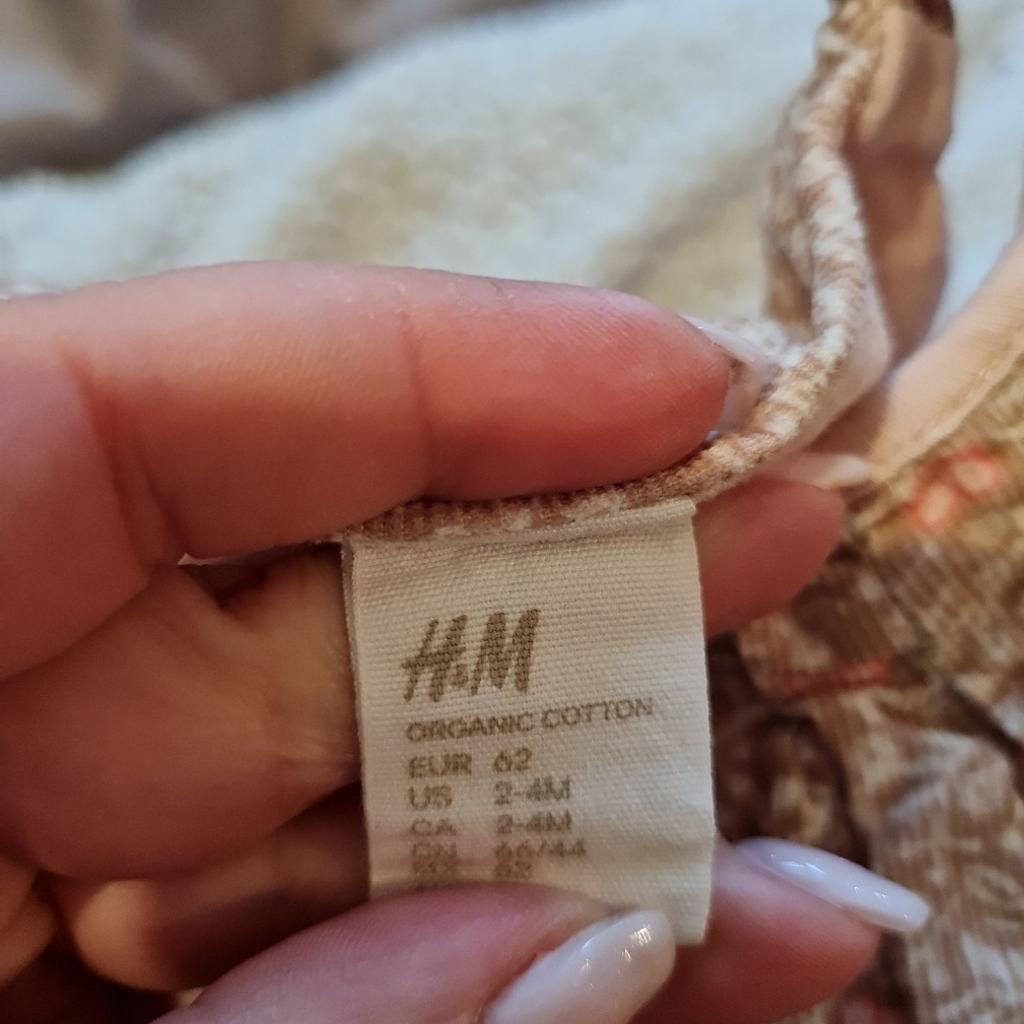 Ideal für den Übergang

Von H&M

einwandfreier Gesamtzustand Weder Flecken noch Löcher