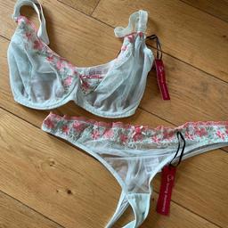 Brand new with tags. mint. lace thong size L 14/16 brace size 30FF