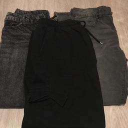 2 pairs jeans
1 cargo trousers
Boohoo man size 32
Price is for all
Collection only