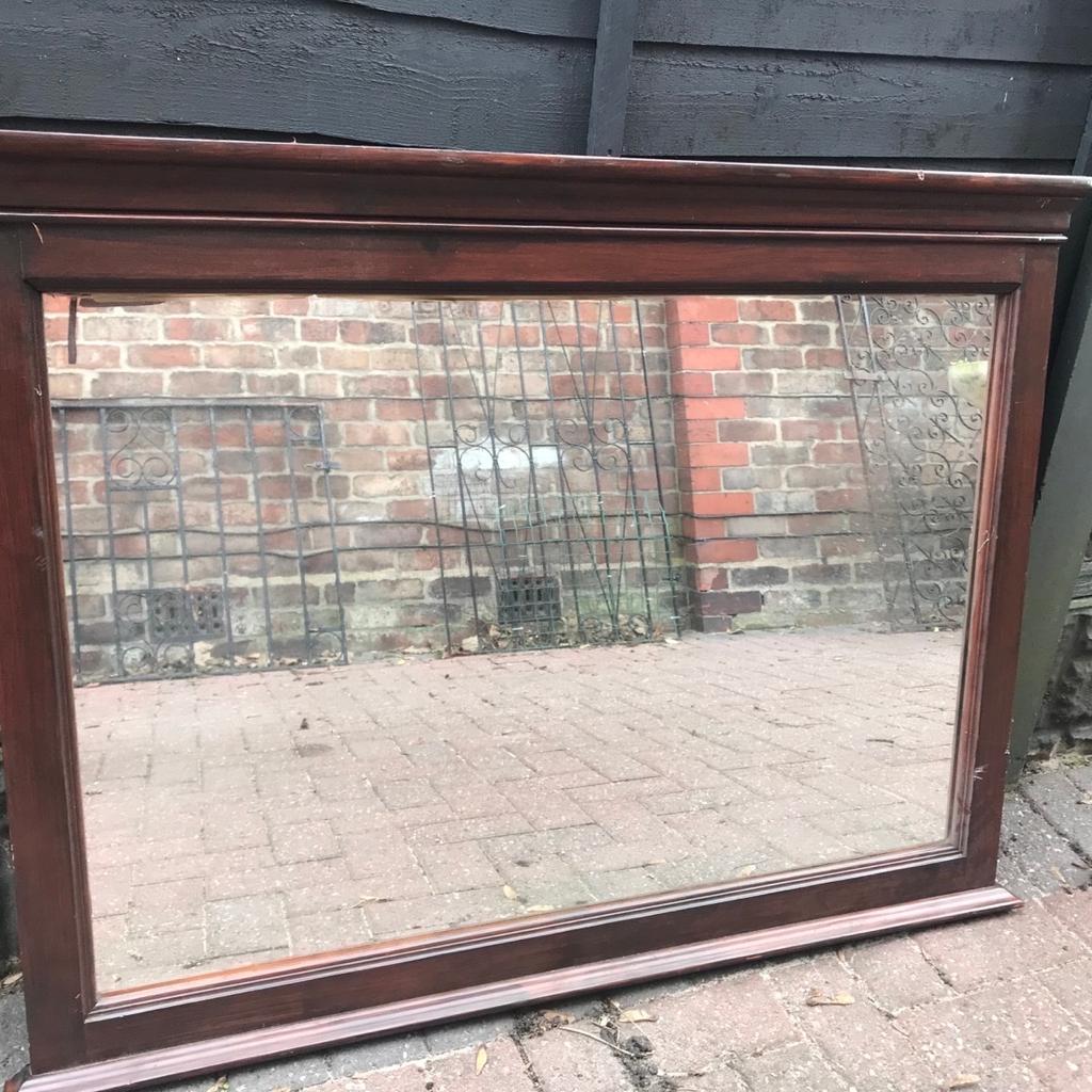large vintage pine over mantle mirror.
This is an attractive style over mantle mirror,

Made from pine
, in good used condition
Viewing welcome