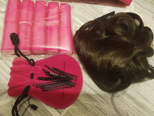 Buy & Sell Nottinghamshire Ashfield - Photos for Rollers, hair piece and grips 