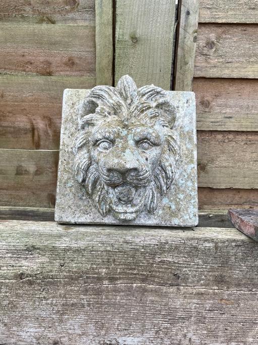 Buy & Sell Surrey Reigate and Banstead - Photos for Stone Lion Plaque