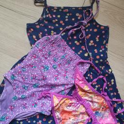Abbigliamento bambina: costume intero Yamamay, bikini Winx e copricostume floreale. Veste 5-6 anni