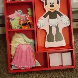 Minnie mouse magnetic dress up to dress minnie up as different princesses. All pieces are there. Brought from Walt Disney World.

Collection only please. If you have any questions please let us know :)