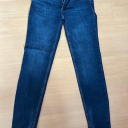 Mango Denim Jeans Blau Größe 38 wie neu
Versand gegen Aufpreis möglich. 
Keine Garantie und kein Umtauschrecht!