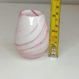 Glass Pink & White Bud Vase 3x2in No Chips Or Cracks Abergele Or Post