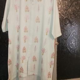 Ladies size 10 Khaadi Kurtaa
Worn a few times but in good condition
Please ask for measurements