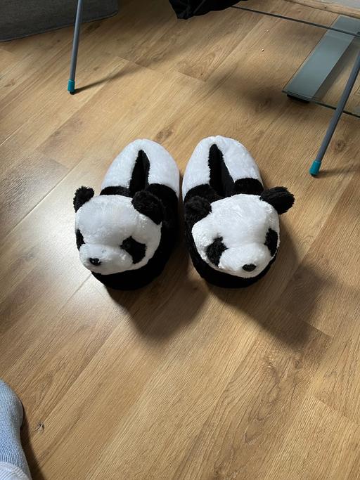 Buy & Sell South East London Bromley - Photos for Slippers