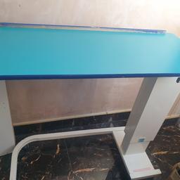 overbed sidhil table is vgood condition