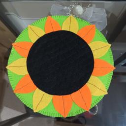 beautiful handmade sunflower mug rug to enhance the beauty of your home.
❤️🧡Please look at my other beautiful items & other crafts.
