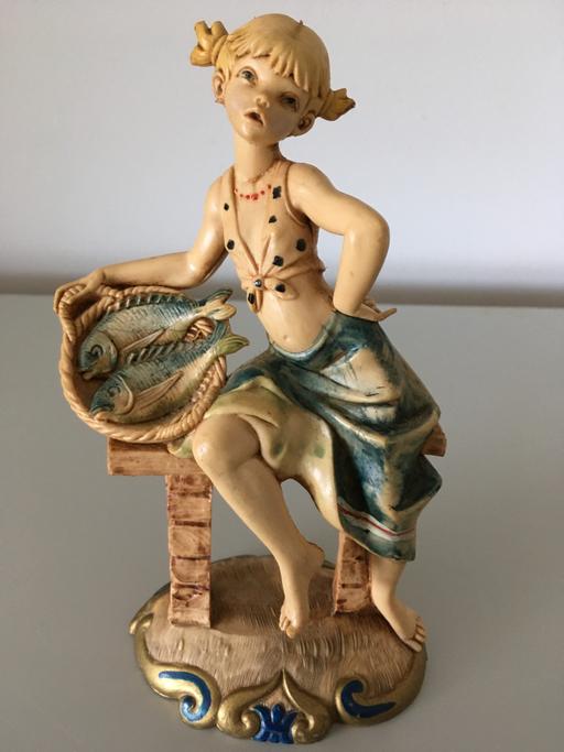 Buy & Sell North Yorkshire Scarborough - North Yorkshire - Photos for DEPOSE FIGURINE - GIRL WITH FISH BASKET