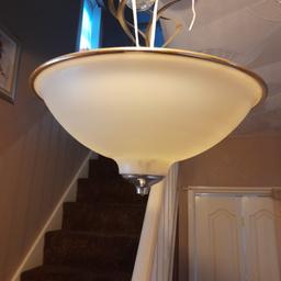 WHITE UPSIDE DOWN LAMPSHADE WITH GOLD TRIM £1 PERSPEX UPSIDE-DOWN LAMPSHADE WITH 6 DIAMONTIES IN £1 GCD