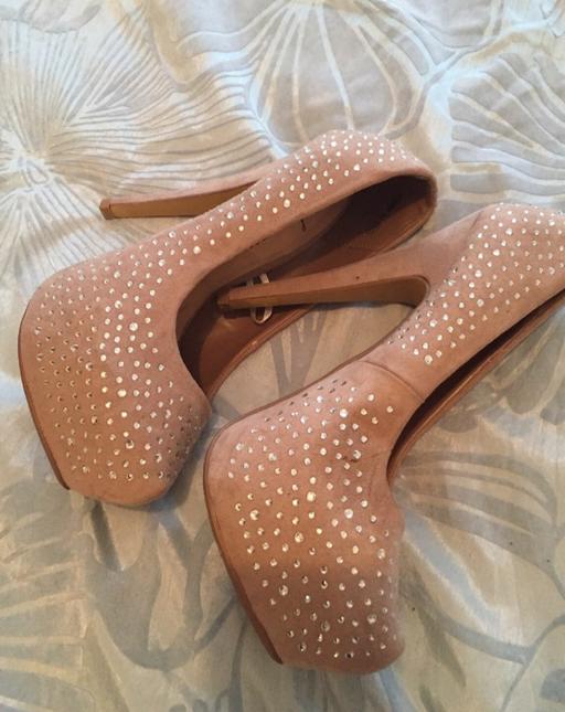 Buy & Sell Lancashire Blackpool - Photos for High Heels - New