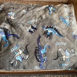 Dinosaur single fleece quilt cover 
No pillow case 

Collection from WV8 area 

Check out my other items