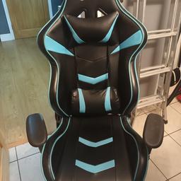 computer chair
Good condition