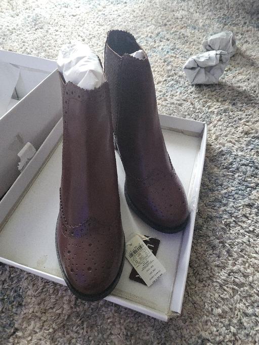 Buy & Sell West Midlands Sandwell - Photos for Brogue Ankle Boots