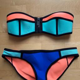 Triangl Bikini, neonfarben, Oberteil: Größe XS, Bikinihose: Größe S, orginalverpackt, nie getragen
Neupreis ca 100€