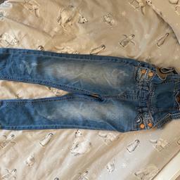 Girls Next denim
Jeans , outgrown . Only worn a few times. Very good condition. No marks .

Collection only please .