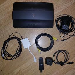 BT Smart Business Hub type A + power supply

LTE USB stick and docking station (SIM card included but not active - you will need your own subscription)

ADSL filer with cable

Ethernet cable cable

Fully working

collection from London, Greenwich area