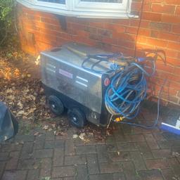 Good condition jet washer for a great price it’s actually worth £130