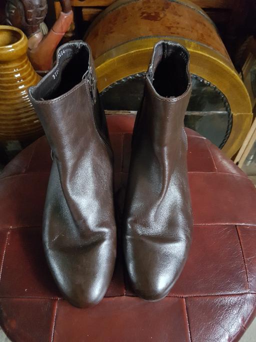 Buy & Sell West Yorkshire Wakefield - Photos for Brown leather ankle boots size 7