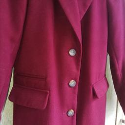 Ladies size 10 coat from Red Herring from Debenhams
Lovely slimline coat very stylish
Given as a gift but to tight for me
Grab a bargain