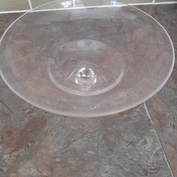Quality Fine Glass Fruit Bowl from House Of Fraser. Immaculate Hardly Used Condition. Stands 5 inches high and is 9.5 inch diameter. Tiny fault in glass when purchased, barely noticeable, see final photo. From smoke and pet free home. Check out my other items. Collection only please from DL5 due to risk of breakage in transit. Thanks for looking.