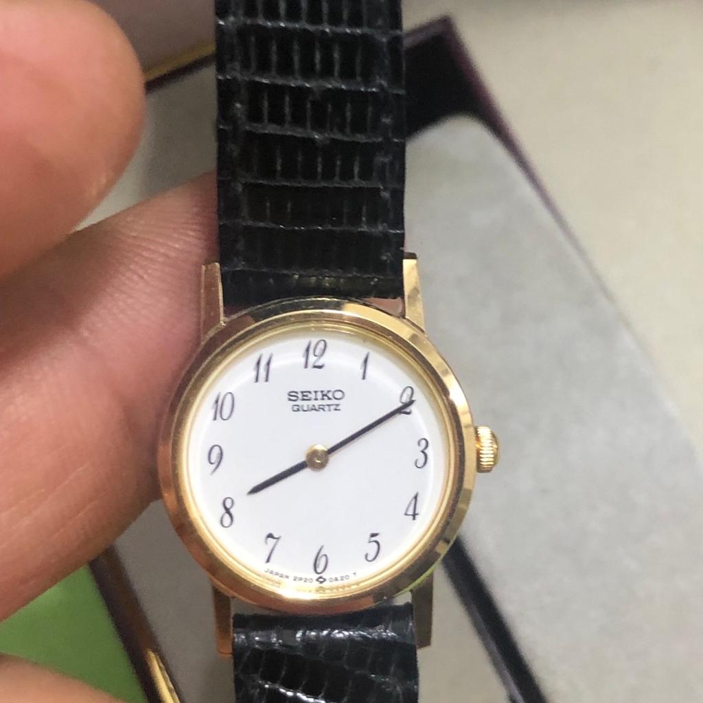 Old genuine ladies Seiko watch in mint condition no battery in place needed, got it real case and leather strap stamped Seiko too . Pls look at the pictures attached for more details can accept PayPal, collection, bank transfer or delivery if close by. Shpocks wallet too
