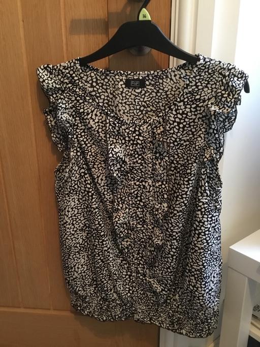 Buy & Sell Worcestershire Bromsgrove - Photos for Ladies F&F blouse size 14