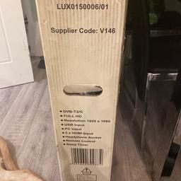 LUXOR 50 inch smart HD TV BRANDNEW BOX HAS WEAR AND TEAR TV STILL WRAPPED AND CONTROLLER IS UNOPED WITH ALL OTHER PART ETC