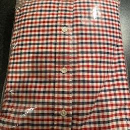 For Sale
Levis Sunset One Pocket Shirt ,100% Cotton Lightweight woven oxford fabric Genuine shell buttons ,Sunset pocket design , Reinforced side hem gussets for durability ,Hidden buttons under collar Colour Cherry Bomb Size small condition as new £25