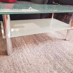 verkaufe Glastisch gebraucht aber noch guter Zustand

Länge 109,5 cm
Breite 70 cm
Höhe 45,5 cm

Ist auseinandergebaut

Schnellstmöglichst abzugeben