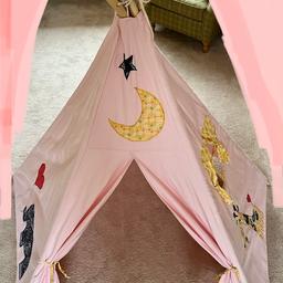Used. In good condition.

1 x 5 pole, 4 sided TeePee Town premium pink cotton canvas embroidered giraffe and elephant teepee.

100% natural, non-toxic, unpainted, extra safe, breathable thick stitched cotton canvas.

The tent poles are made of sturdy pine wood.

SELF-STANDING, PORTABLE & FOLDABLE

A Easy-to-assemble lightweight kids play tent.

Ideal for bedrooms, playrooms, lounge room, nursery room etc.

Fun way to foster to growth - This kids teepee tent gives your child the perfect little getaway to channel their imagination and curiosity as they play.

Age 3-8 years