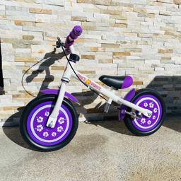 Verkaufe NEUES Kinder-Laufrad (unbenutzt) Farbe: weiß-lila !!! Hinterradbremse !!! Sattel in der Höhe verstellbar !!!