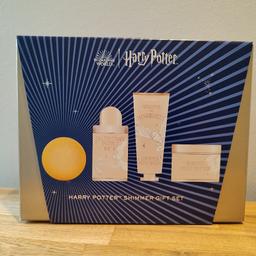 Harry Potter Hogwarts Shimmer Body Bath Gift Set.

Featuring:
Oil to foam bubble bath 150ml
Shimmer body wash 200ml
Whipped body butter 200ml
Shimmer bath fizzer 240g
Brand new, unwanted gift.

Collection in Orrell WN5 area or can post for £3