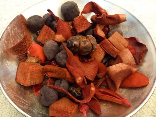 Buy & Sell Surrey Guildford - Photos for Loose Burgundy dried organic pot pourri