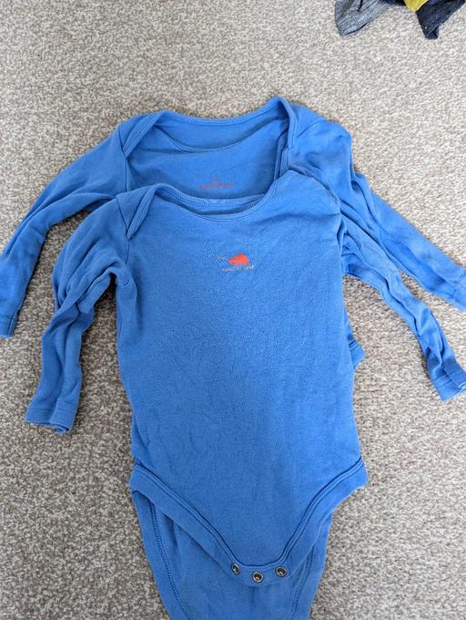 Buy & Sell South West London Norbury - South West London - Photos for 2 9-12 month Mothercare dinosaur vests