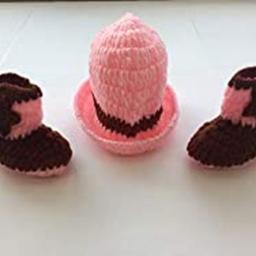Cowgirl. Newborn Baby Hat and booties.