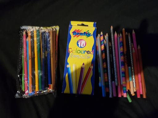 Buy & Sell Nottinghamshire Ashfield - Photos for 50+ pencil crayons (used)