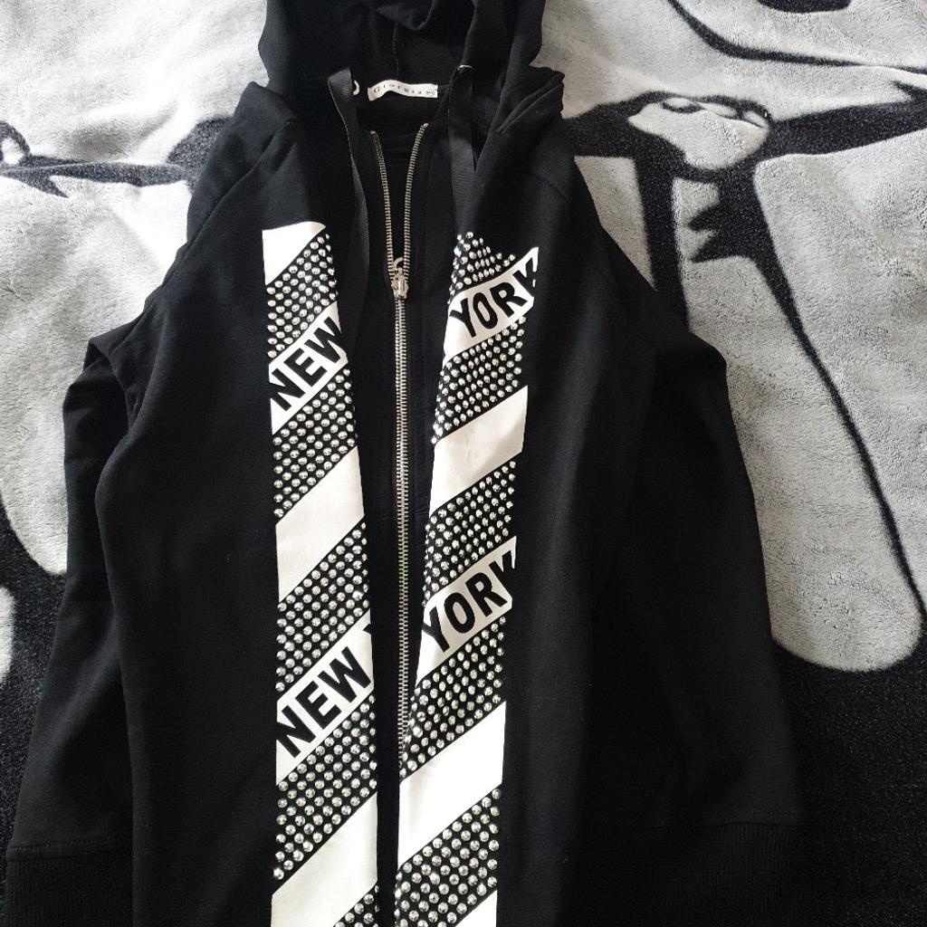 Great condition. Stylish hoodie.