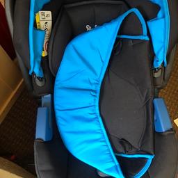 Silver cross pram in blue and black comes with everything -pram part car seat toddler seat and bag buyer must collect it will need a clean as been stored away for a while £60 Ono no delivery no courier and cash on collection